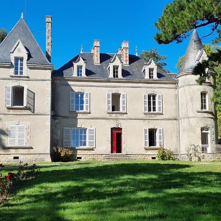 Chambres D'Hotes Chateau De Saint Etienne Du Bois Kültér fotó