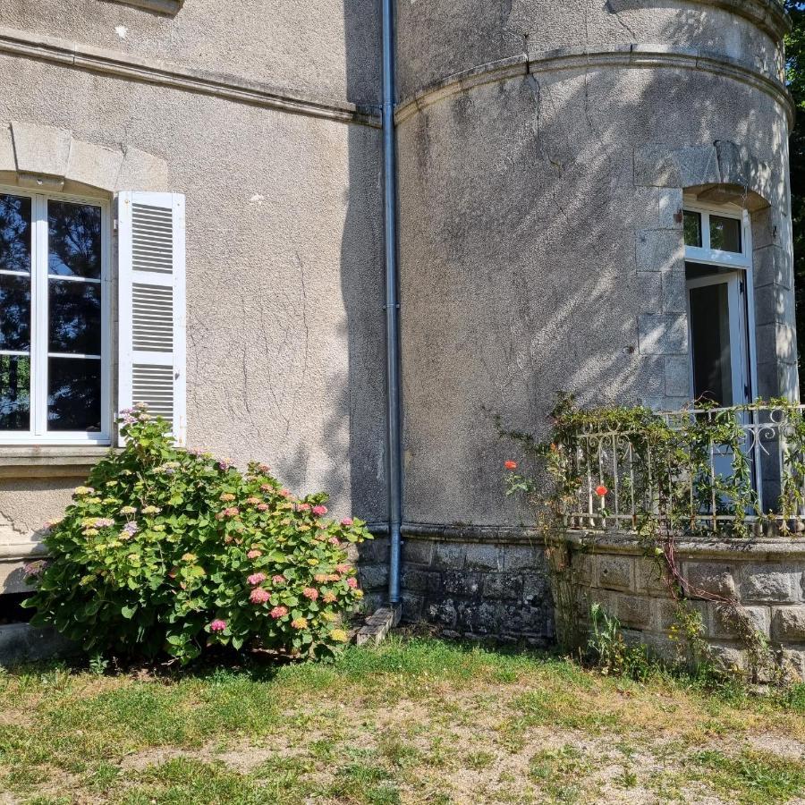 Chambres D'Hotes Chateau De Saint Etienne Du Bois Kültér fotó